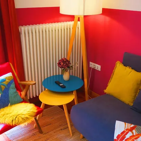 Anna, Privat Parkplatz, Zentrum