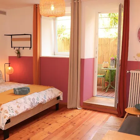 Lejlighed Studio Anna - Ideal Fuer Paare, Meran Zentrum, Privatparkplatz, Im Sommer Angenehm Kuehl Merano