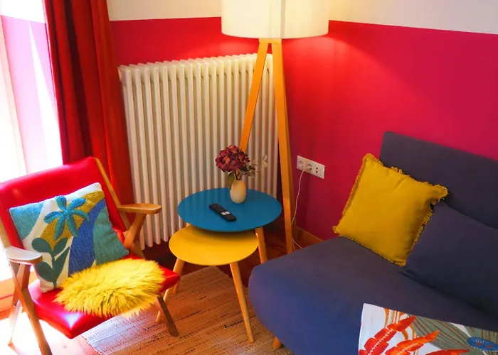 Anna, Privat Parkplatz, Zentrum