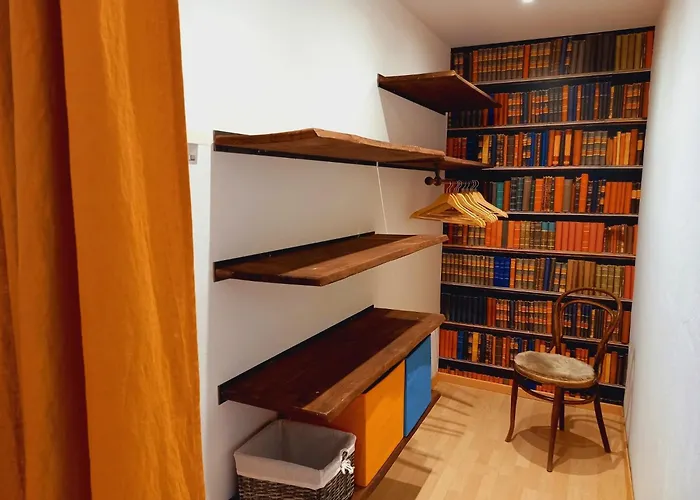 Anna, Privat Parkplatz, Zentrum アパート *